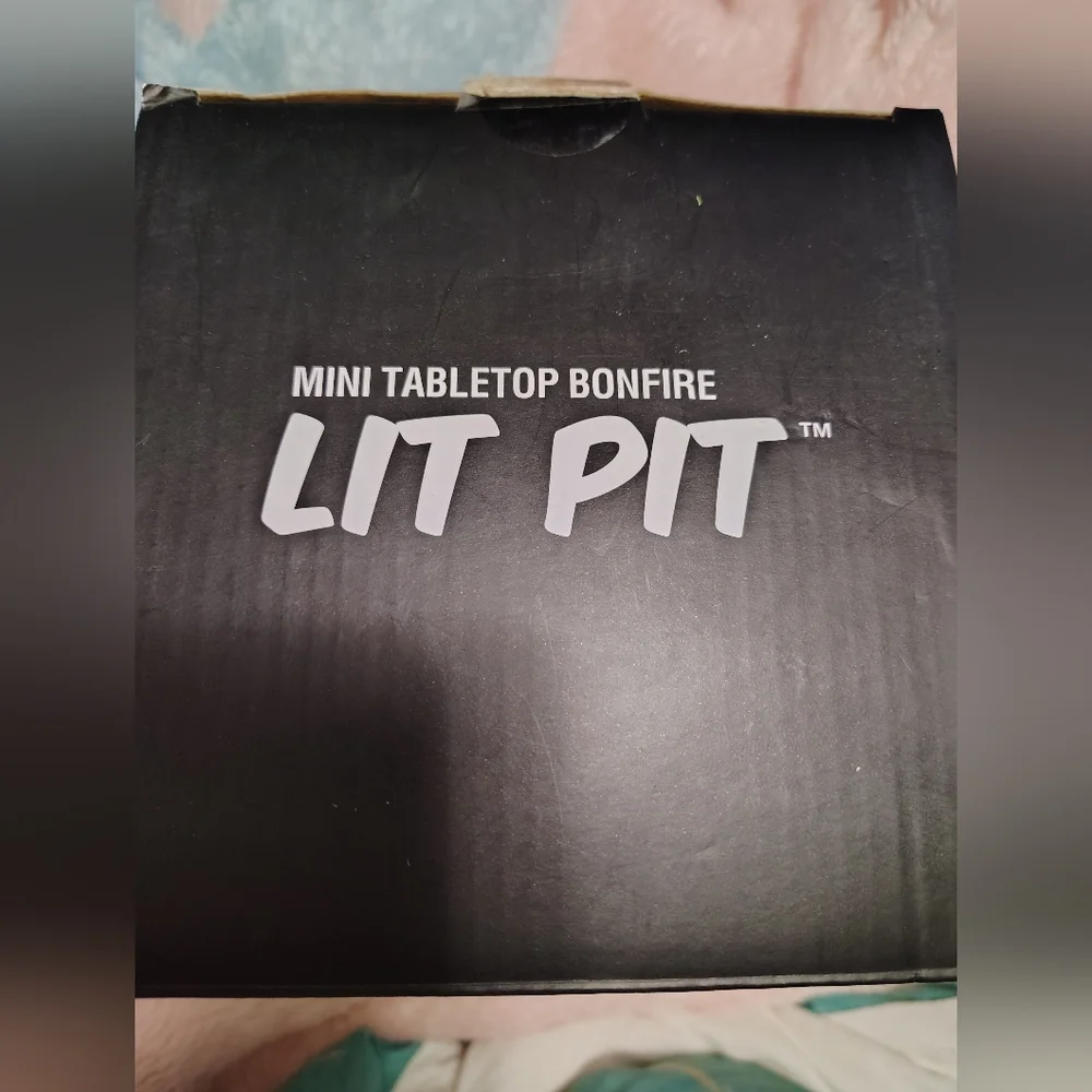 Mini Tabletop Bonfire Lit Pit (NWT)
